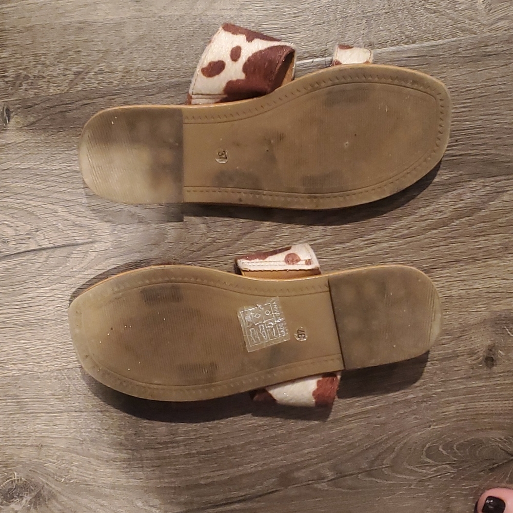 Cowhide sandals - Picture 2 of 2